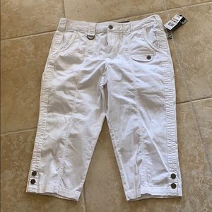 White Style & Co Capris NWT